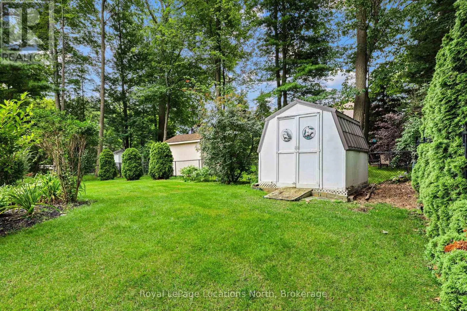 4 TRAILWOOD PLACE