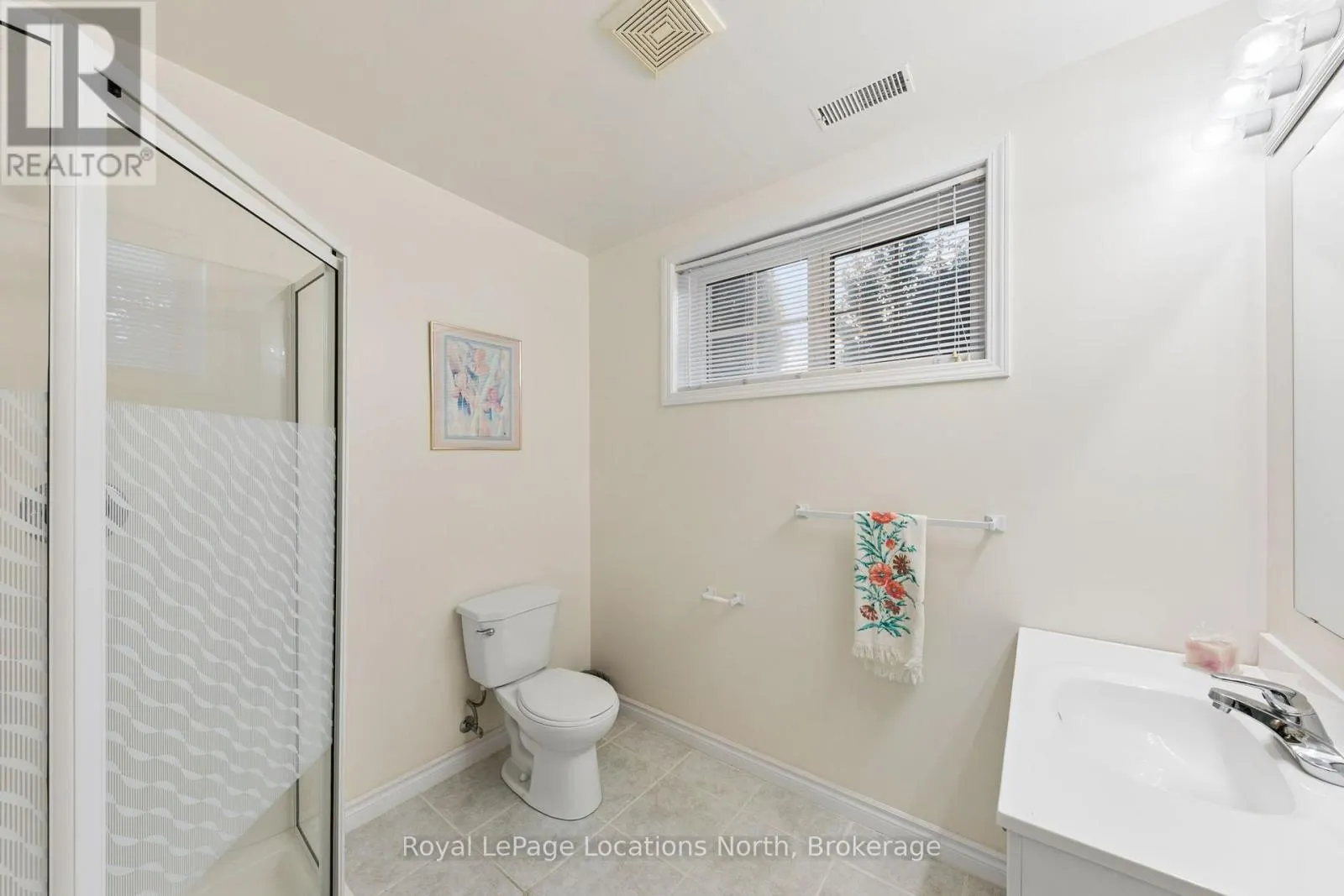 4 TRAILWOOD PLACE