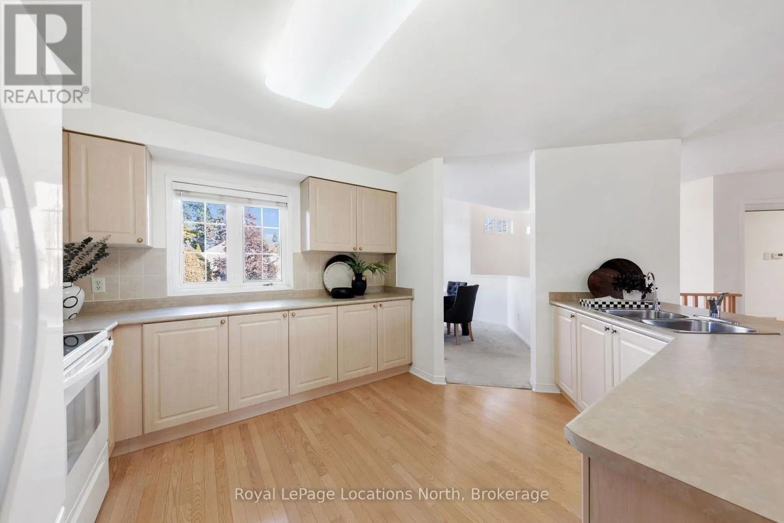 4 TRAILWOOD PLACE