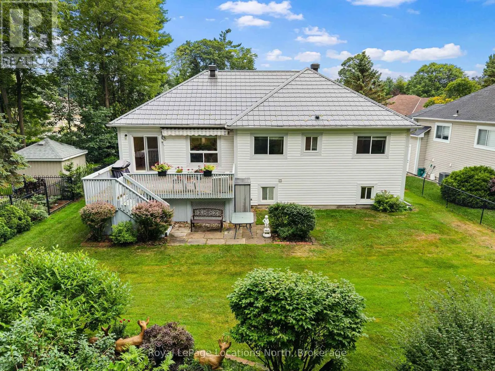 4 TRAILWOOD PLACE