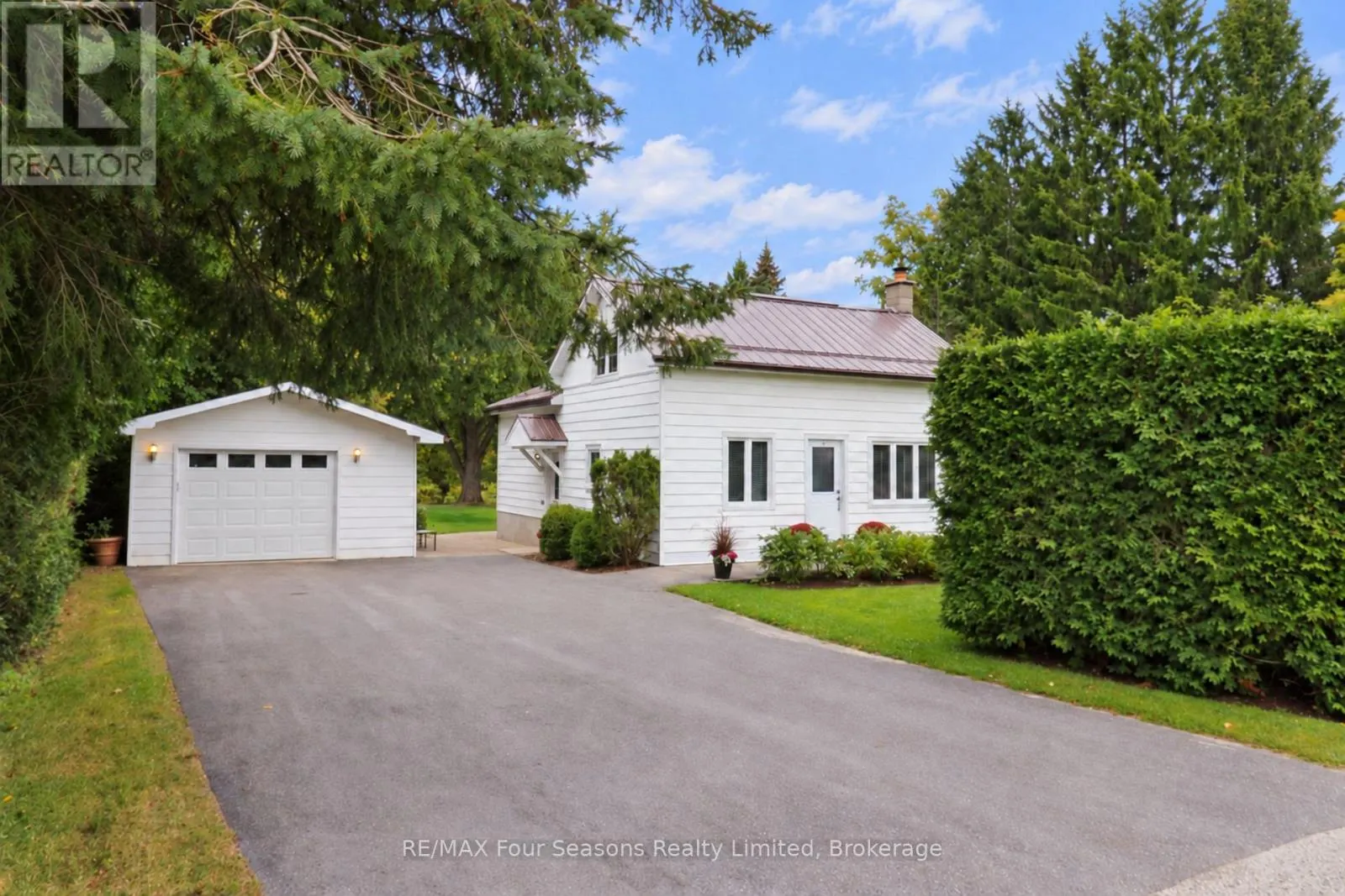 12 LAVENDER HILL ROAD