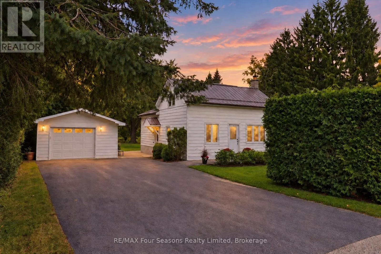 12 LAVENDER HILL ROAD