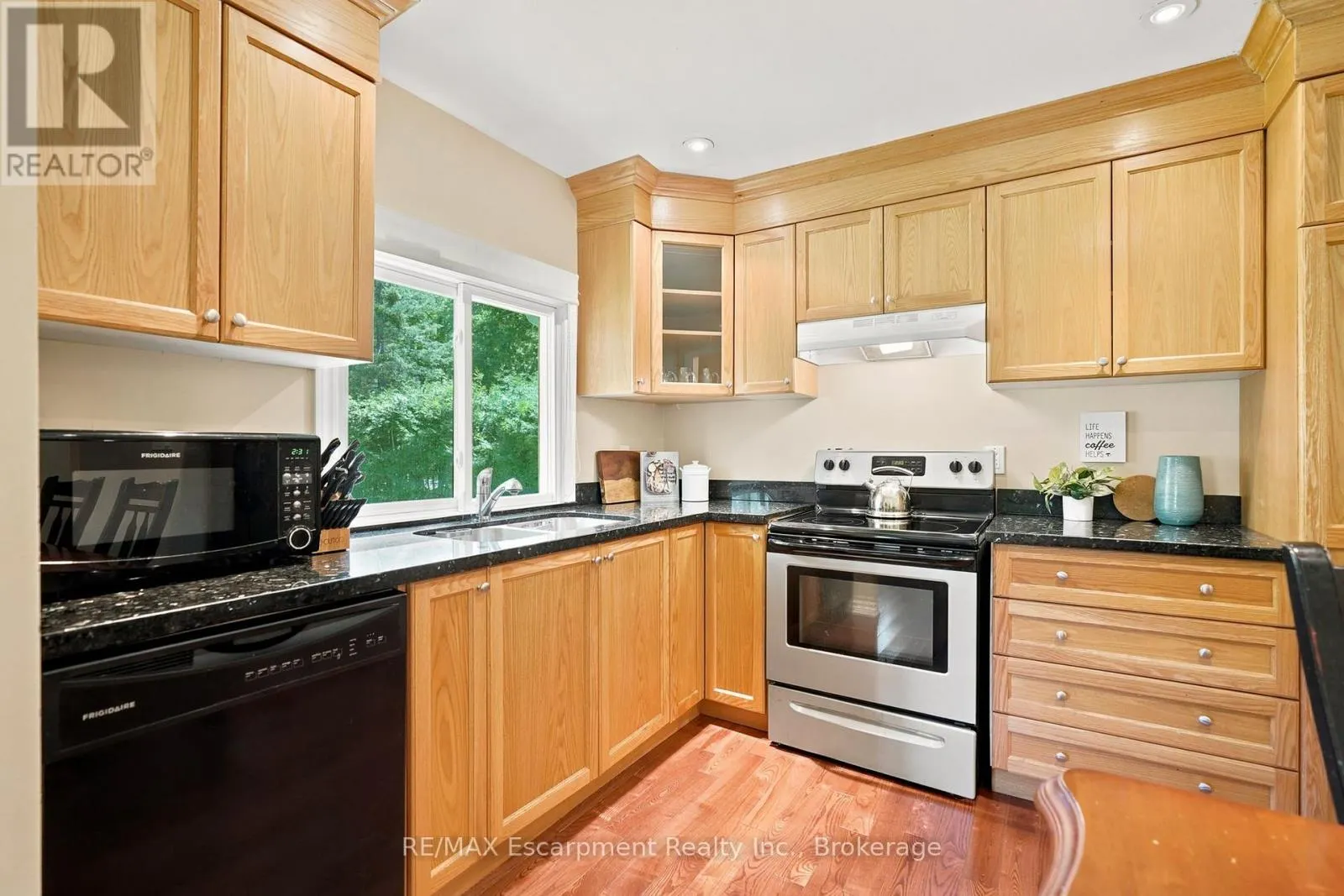 16 HIAWATHA ROAD