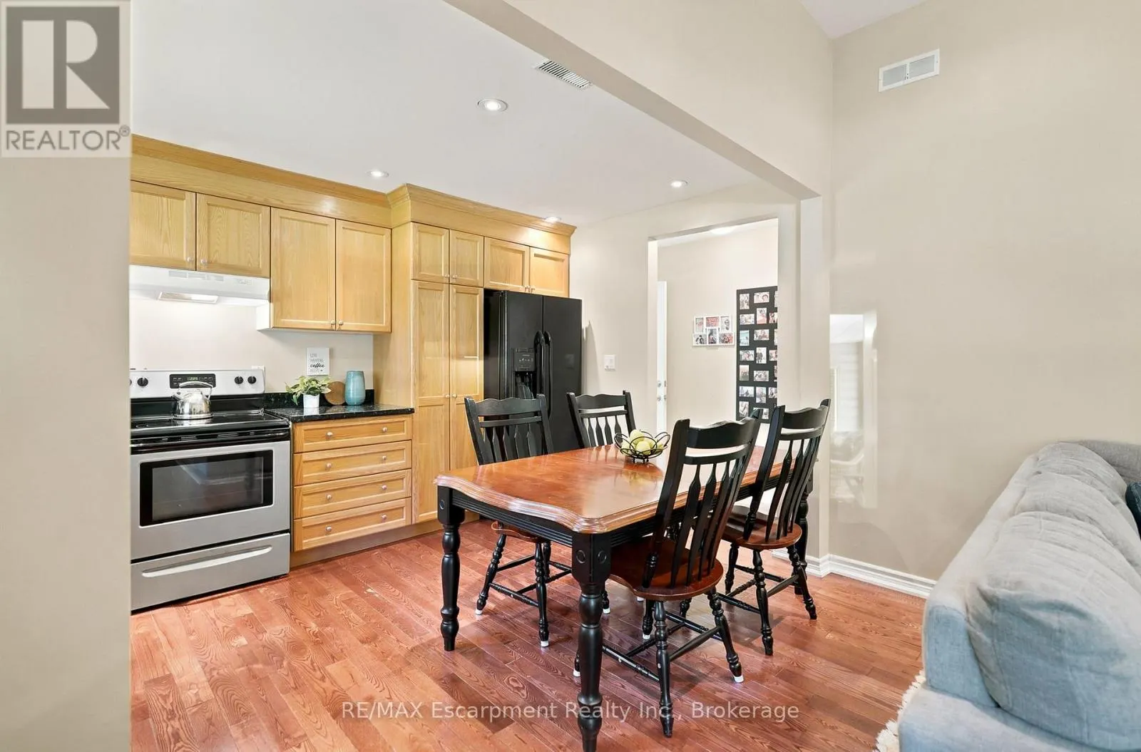 16 HIAWATHA ROAD