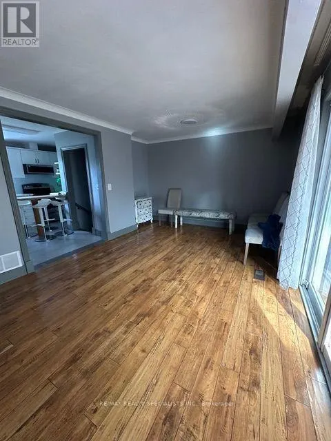 UPPER - 189 LITTLE AVENUE