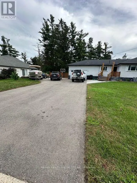 UPPER - 189 LITTLE AVENUE