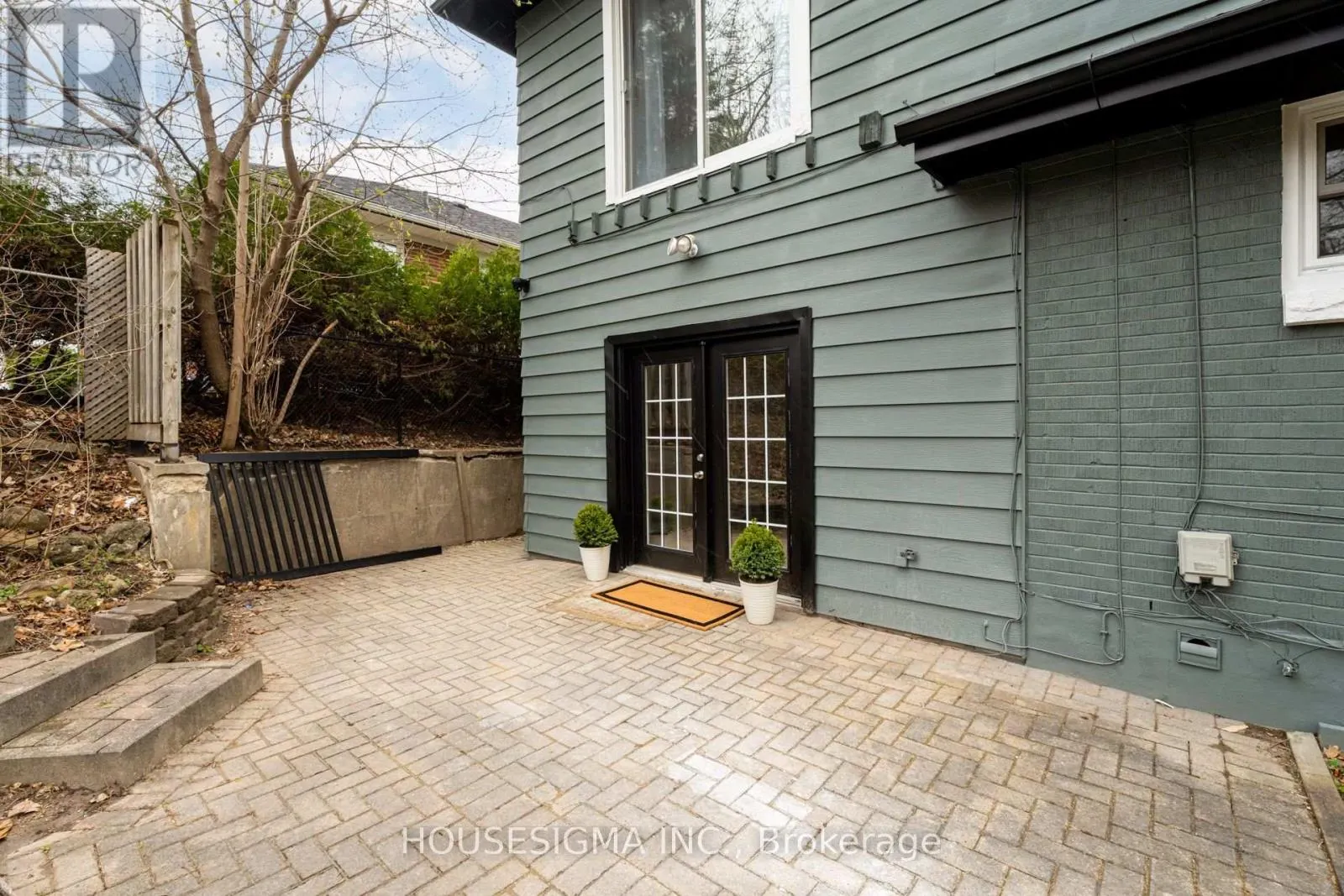 LOFT - 22 DRURY LANE