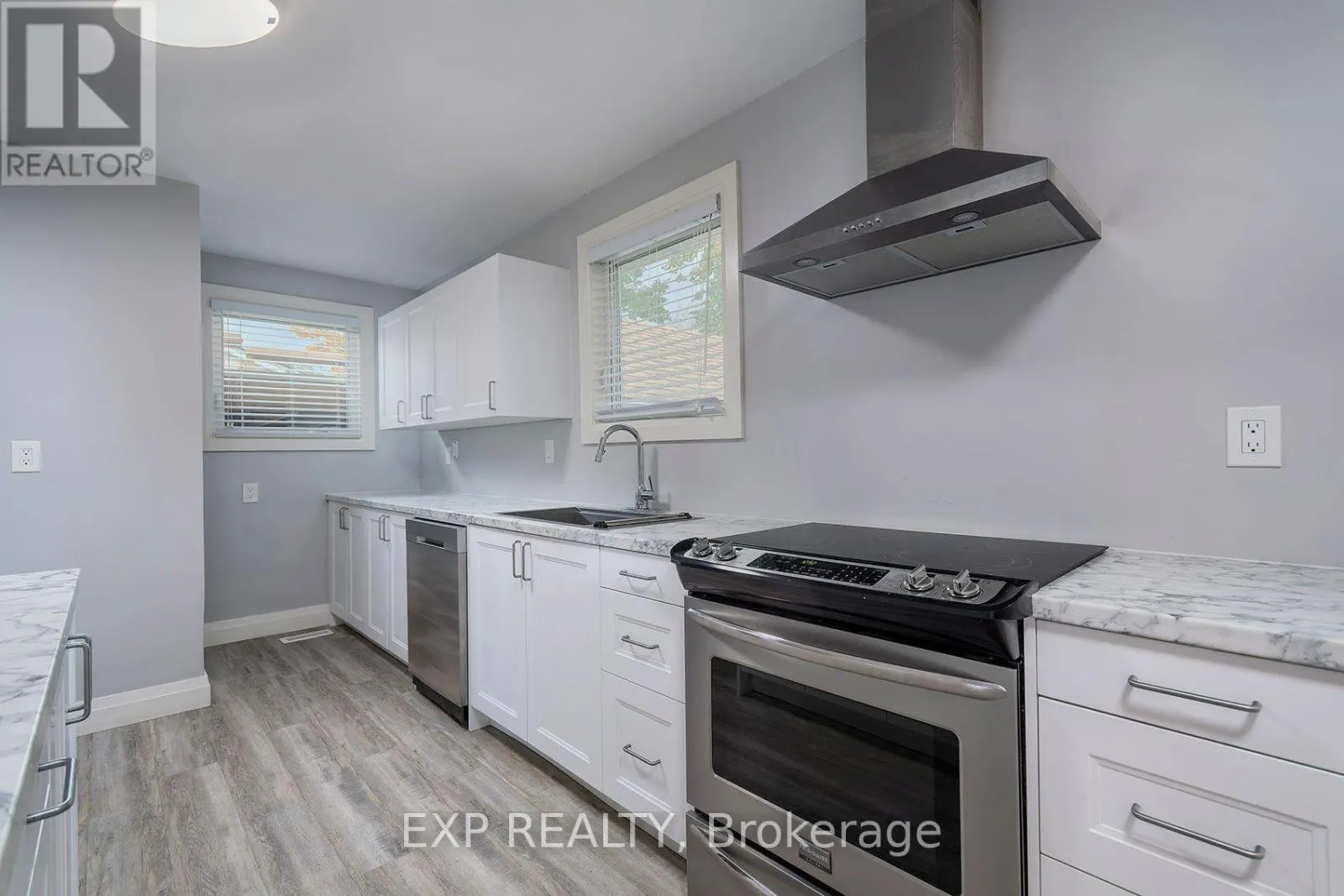 28 ALEXANDER AVENUE
