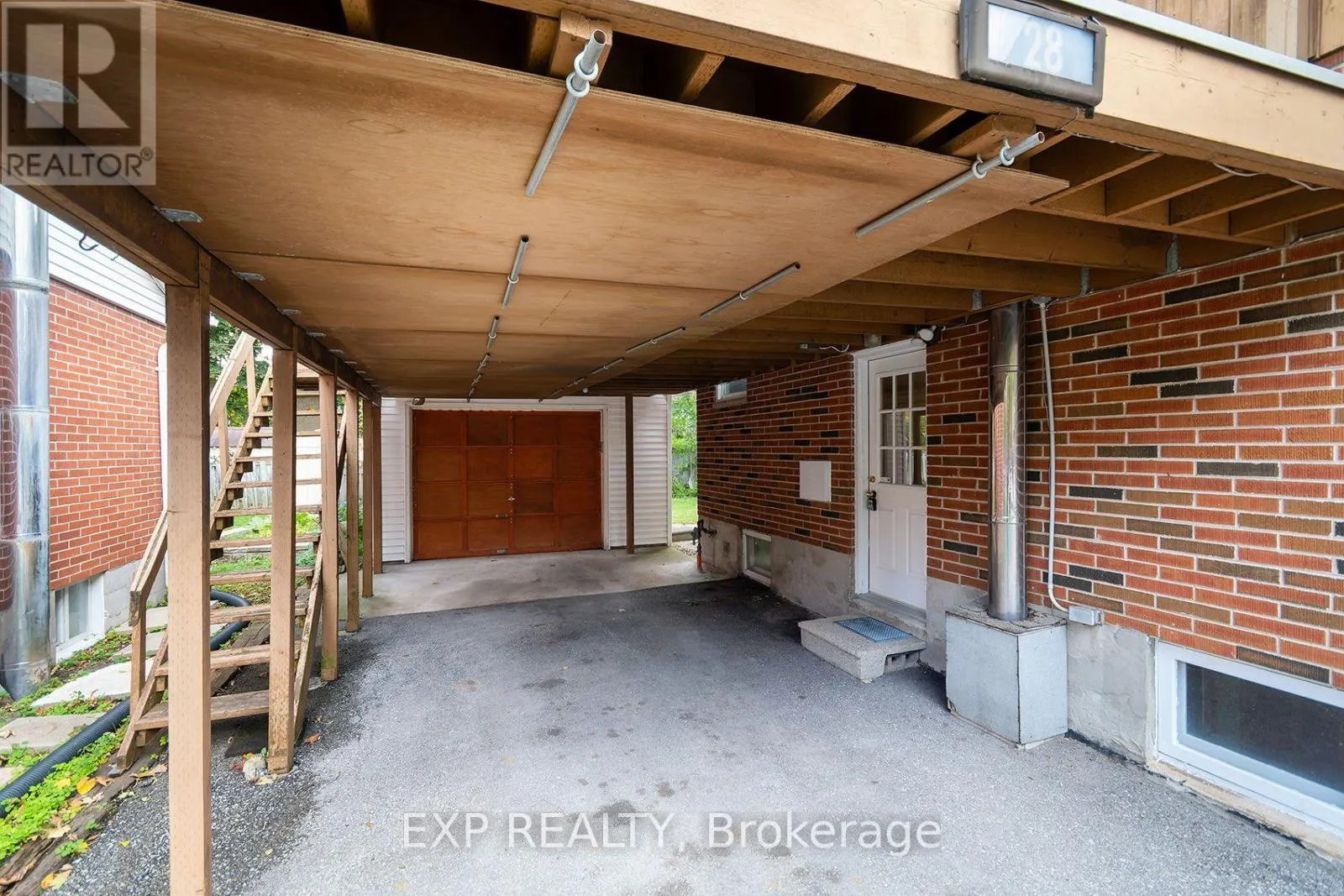 28 ALEXANDER AVENUE