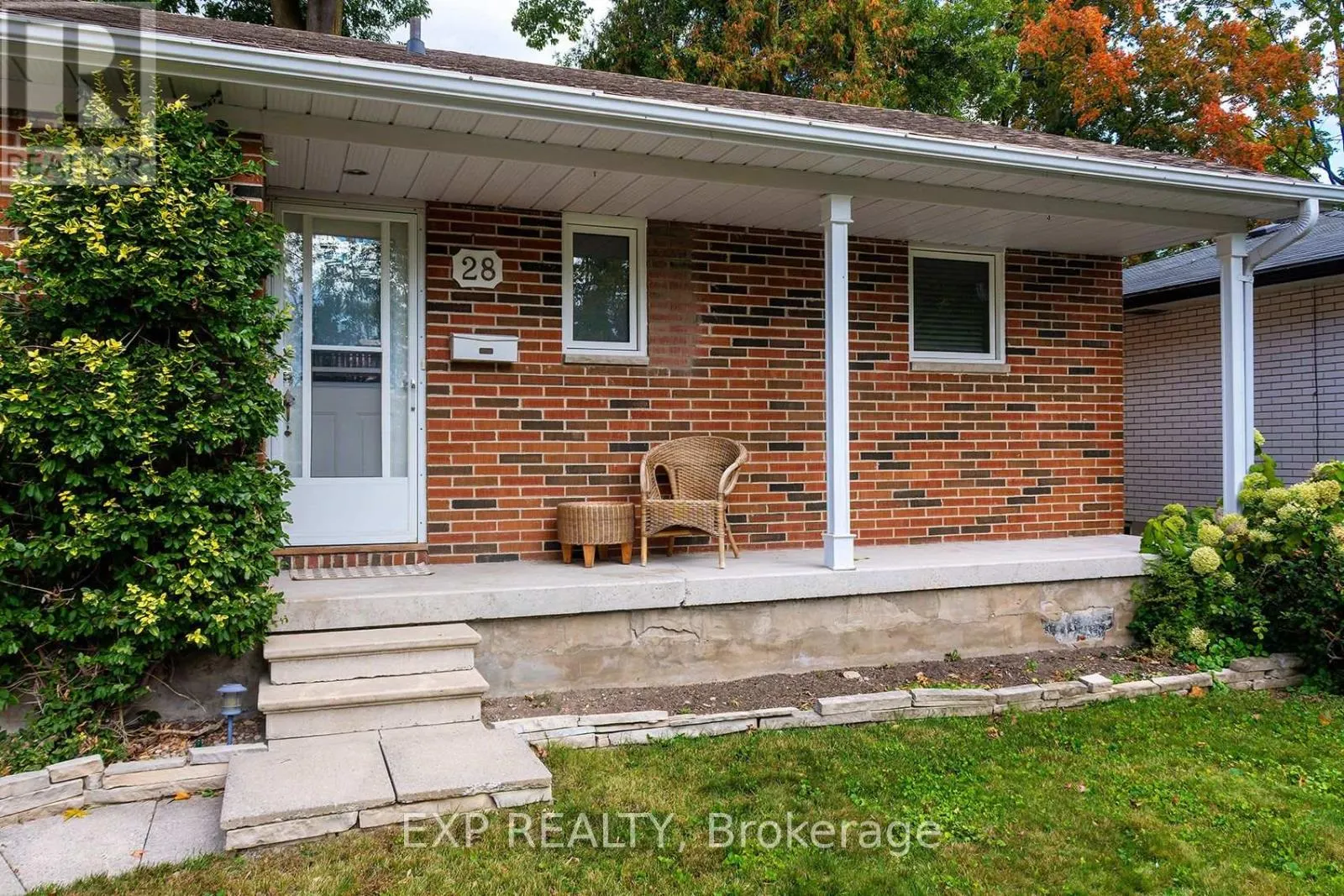 28 ALEXANDER AVENUE