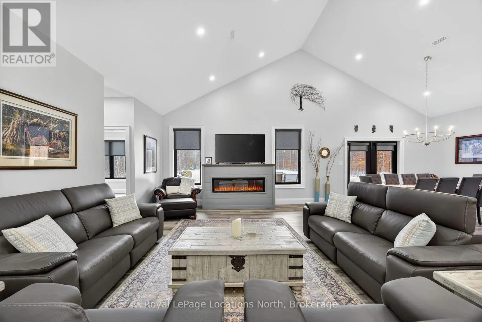 3511 RAINBOW VALLEY ROAD W