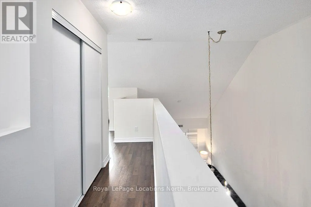 303 - 8 BRANDY LANE DRIVE #303