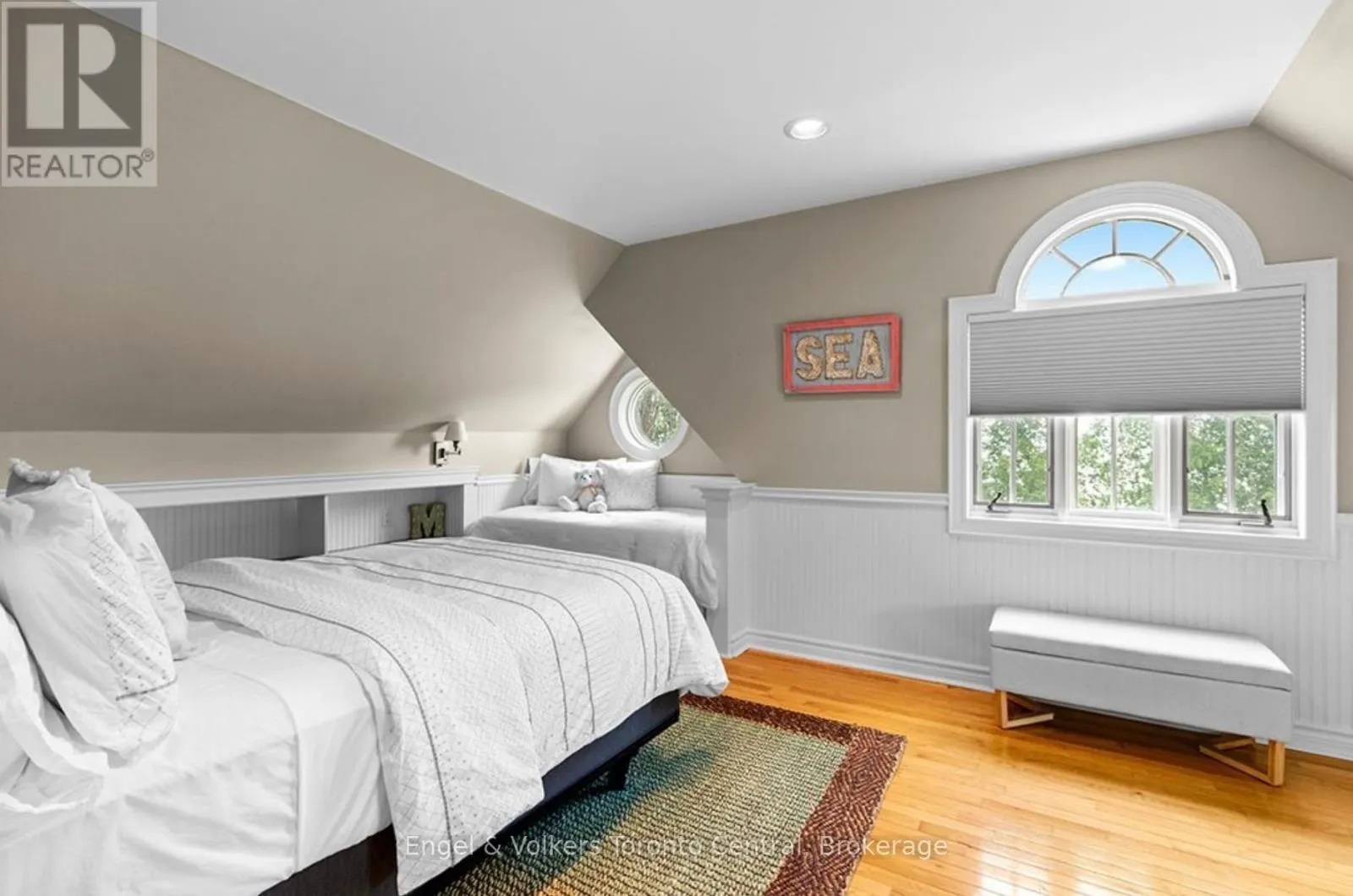 63 GEORGIAN MANOR DRIVE