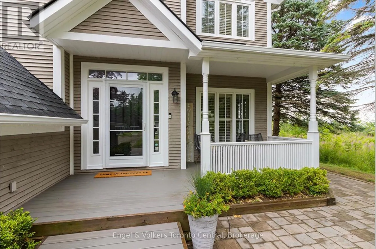 63 GEORGIAN MANOR DRIVE