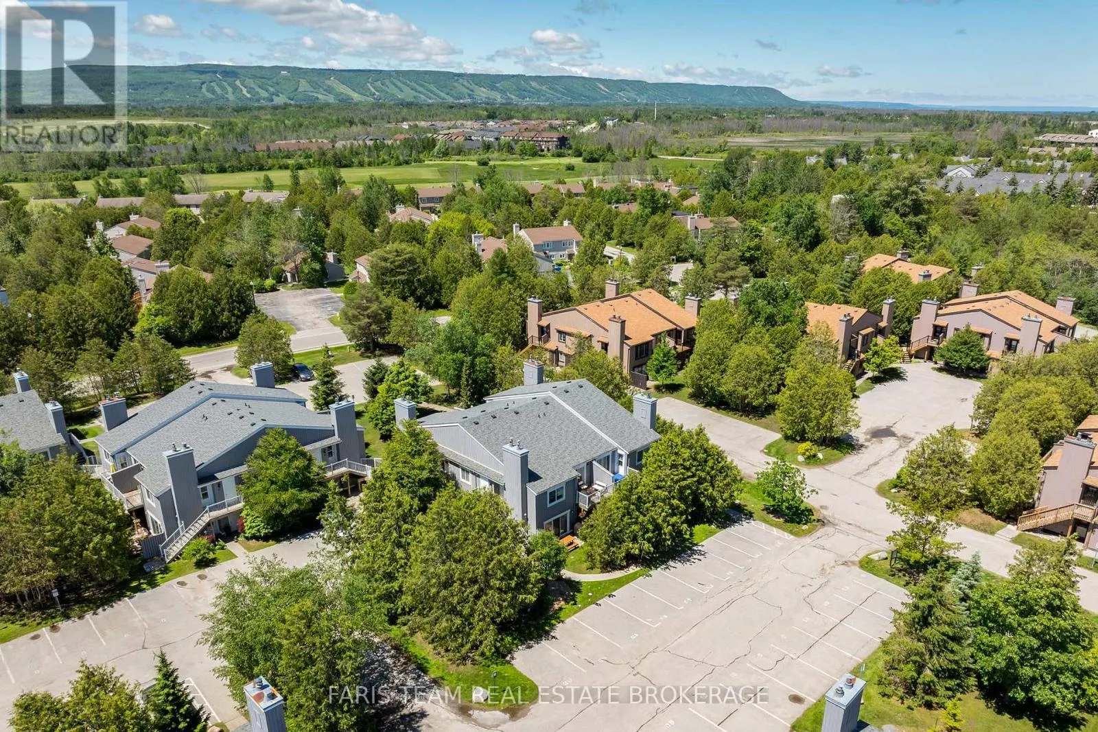 84 - 23 DAWSON DRIVE