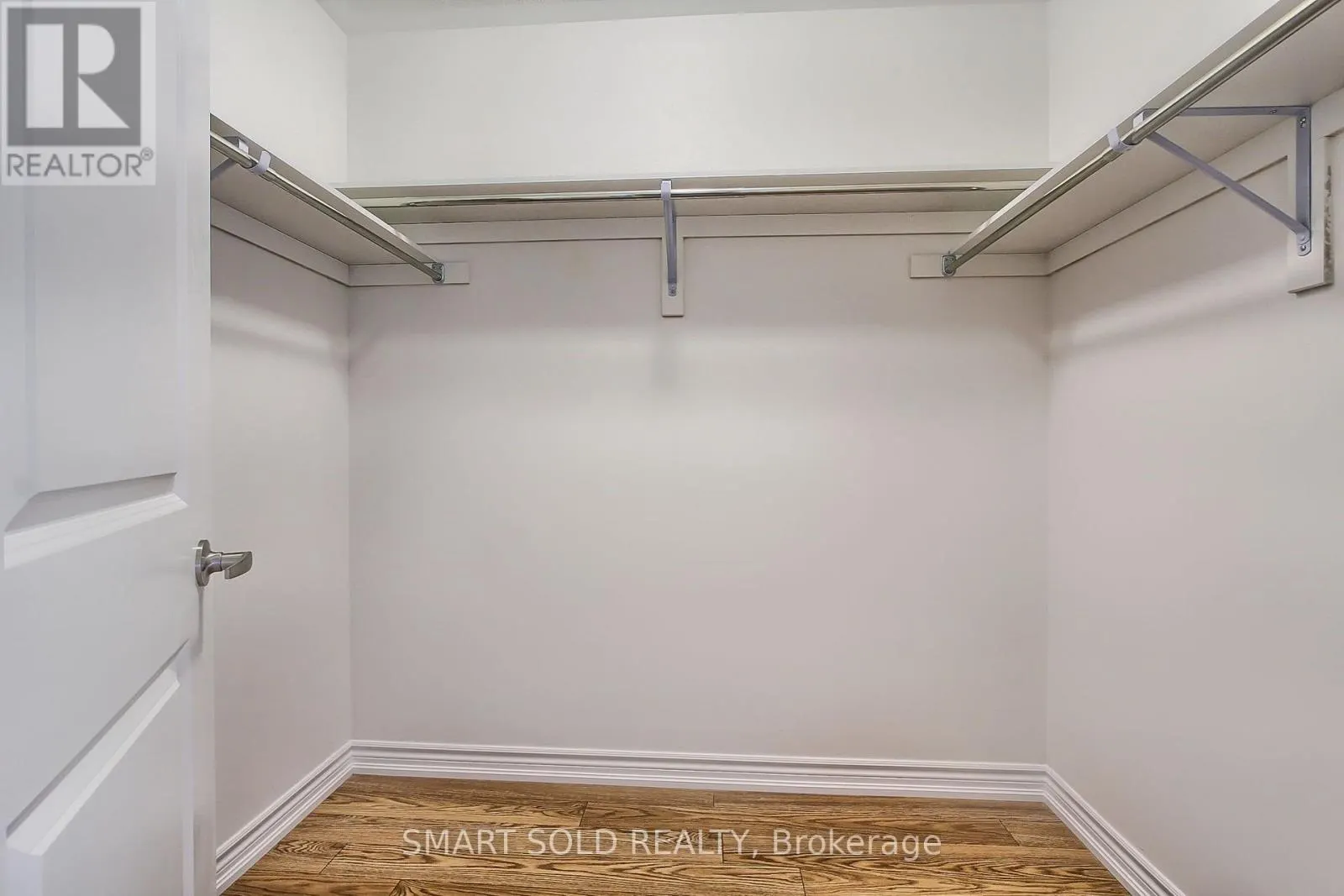 15 DURHAM AVENUE