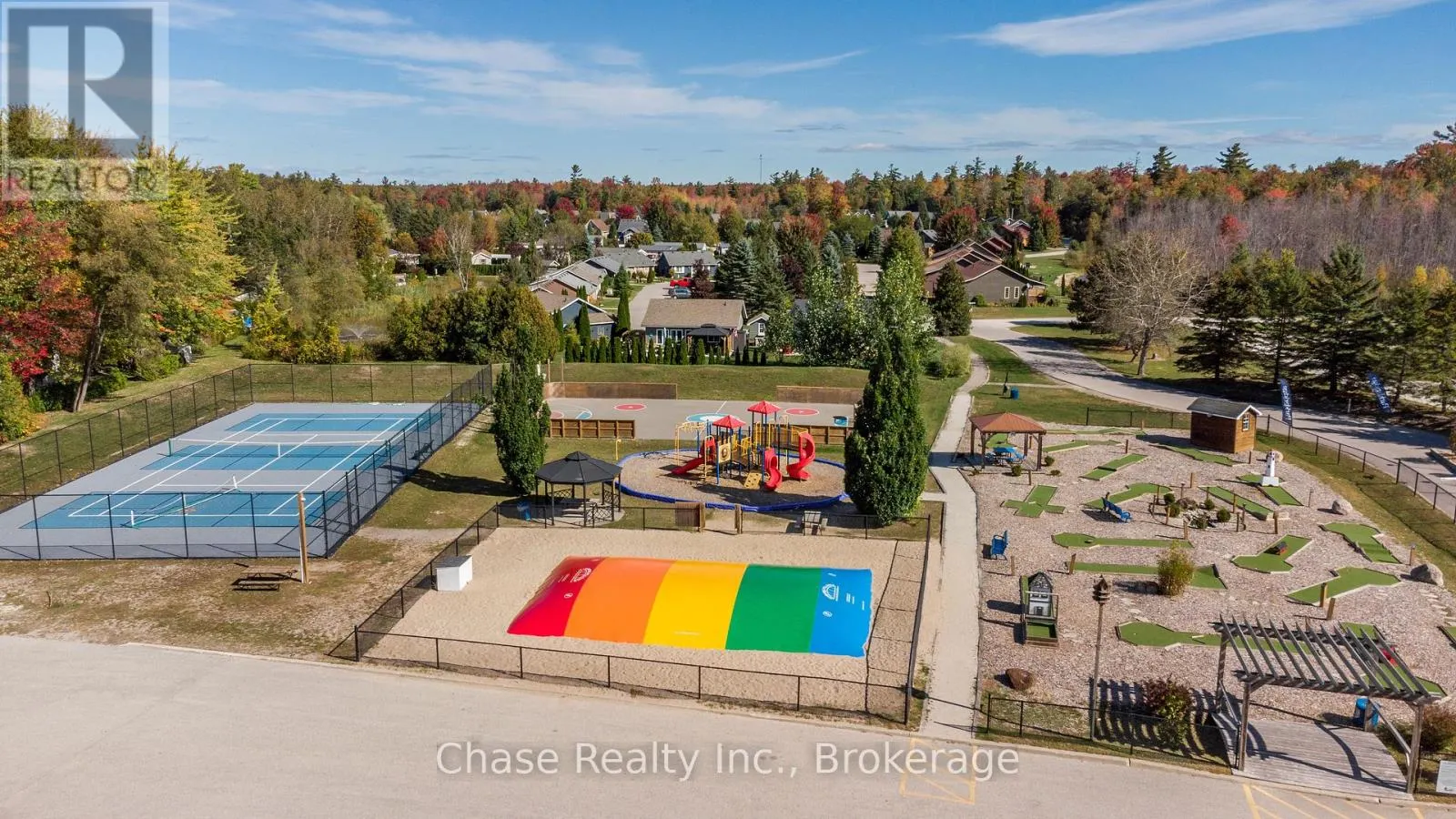 36 TOPAZ STREET