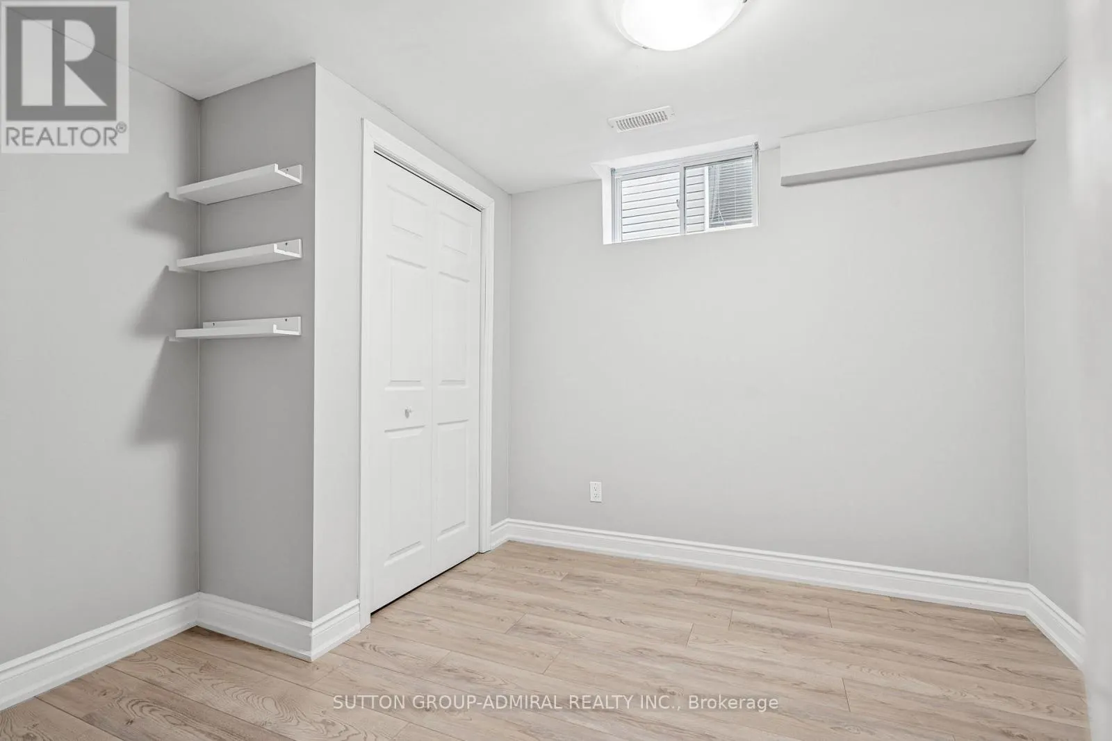 39 CHURCHLAND DRIVE