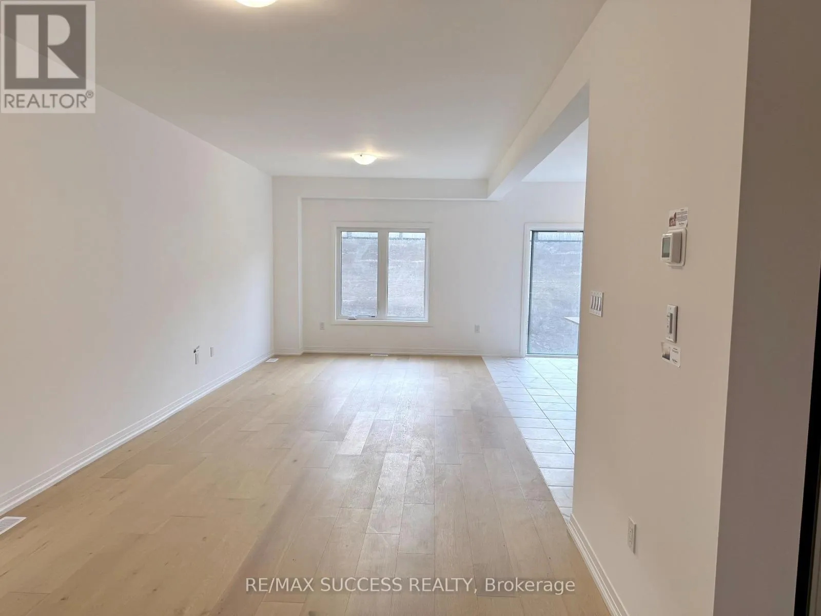 93 FLAN BOULEVARD