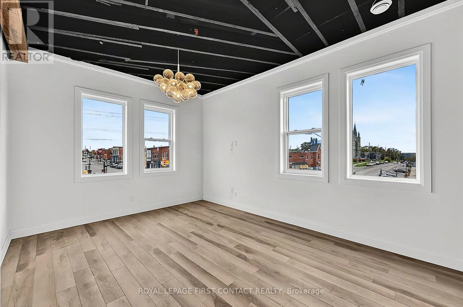 PENTHOUSE - 87 MAIN STREET