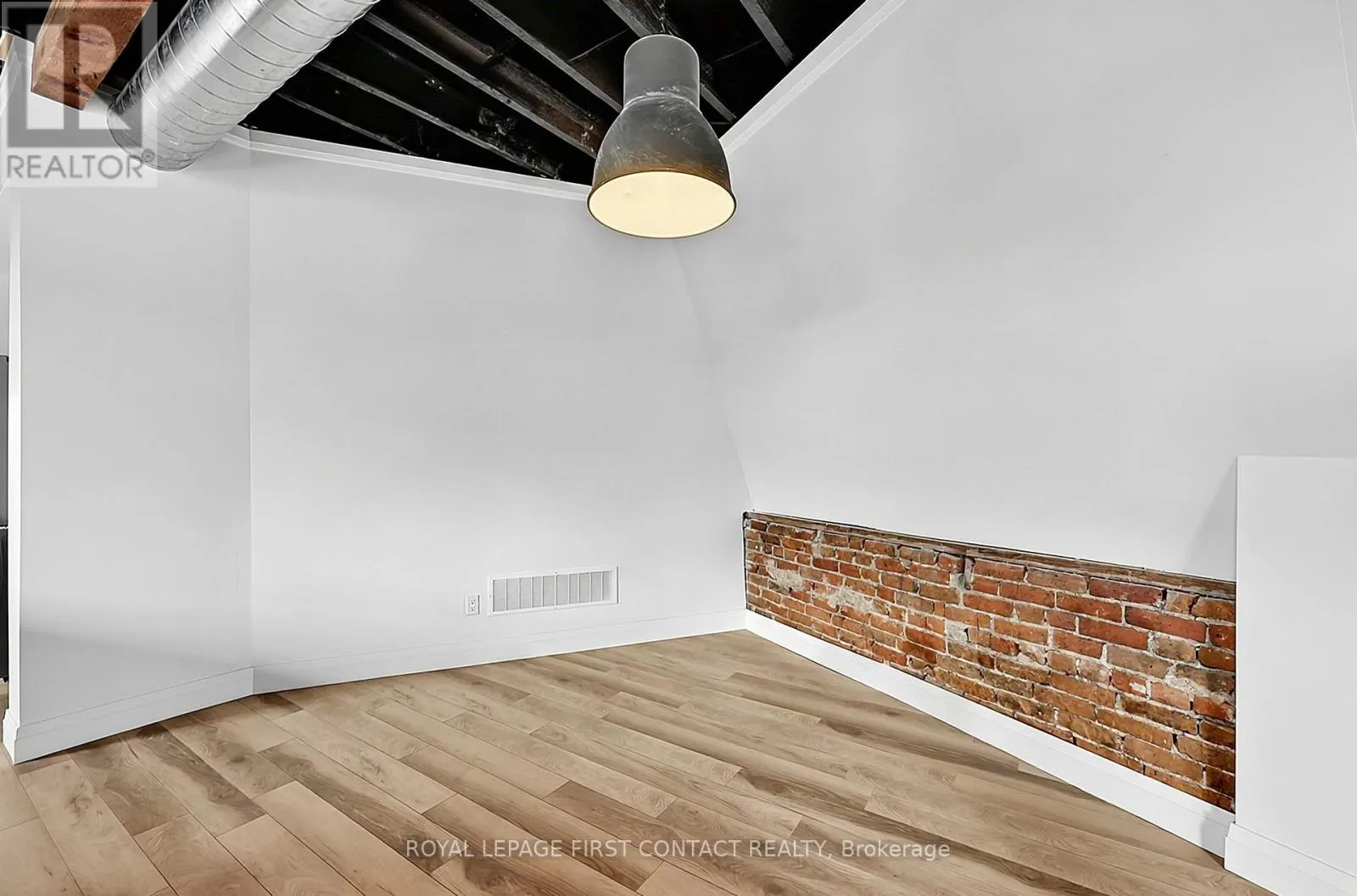 PENTHOUSE - 87 MAIN STREET