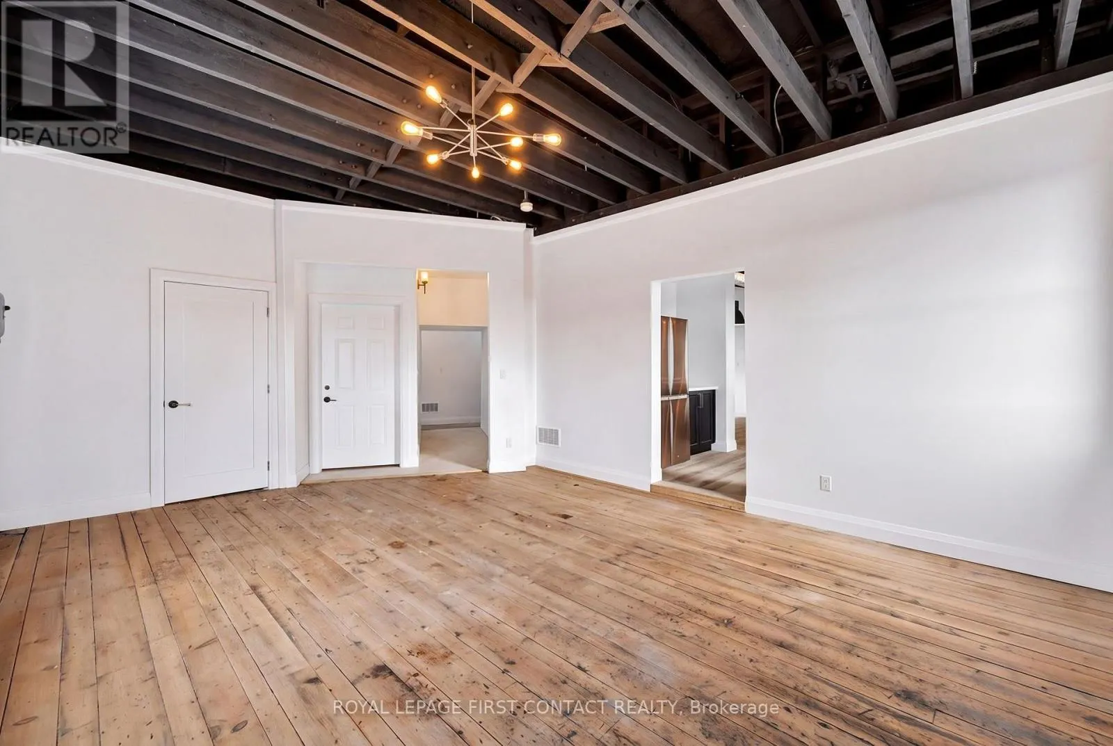 PENTHOUSE - 87 MAIN STREET