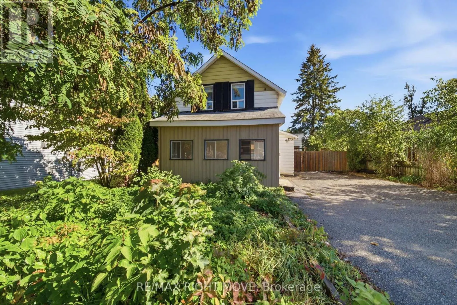 173 BARRIE ROAD