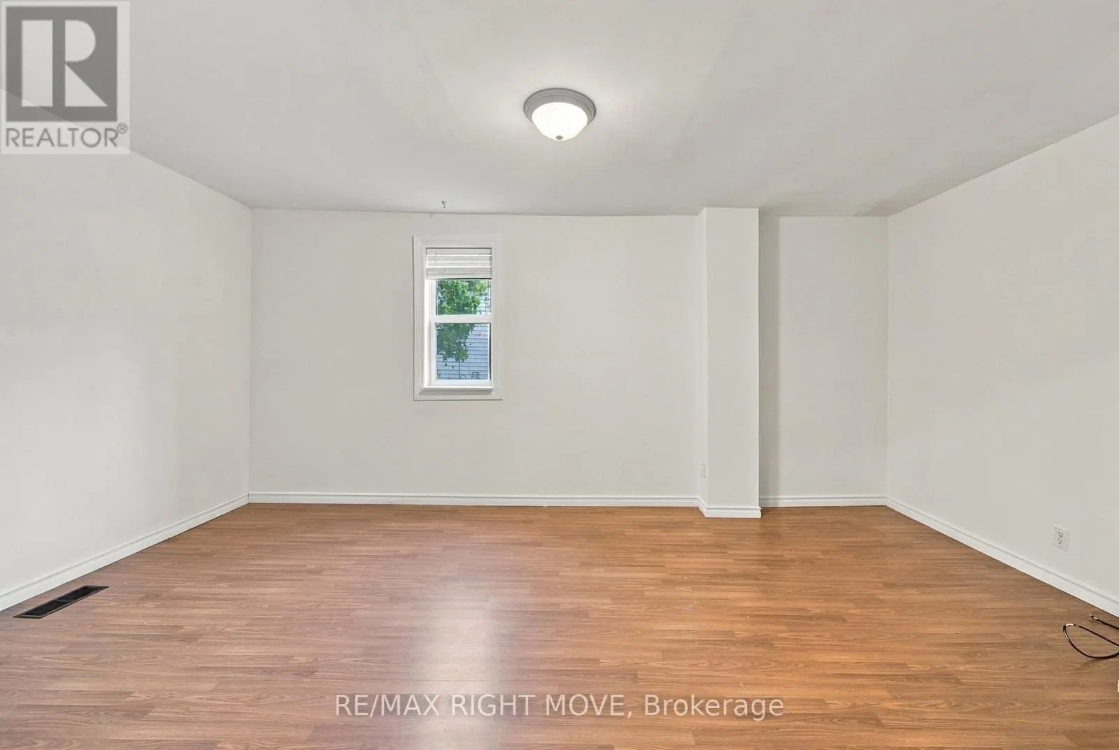 173 BARRIE ROAD
