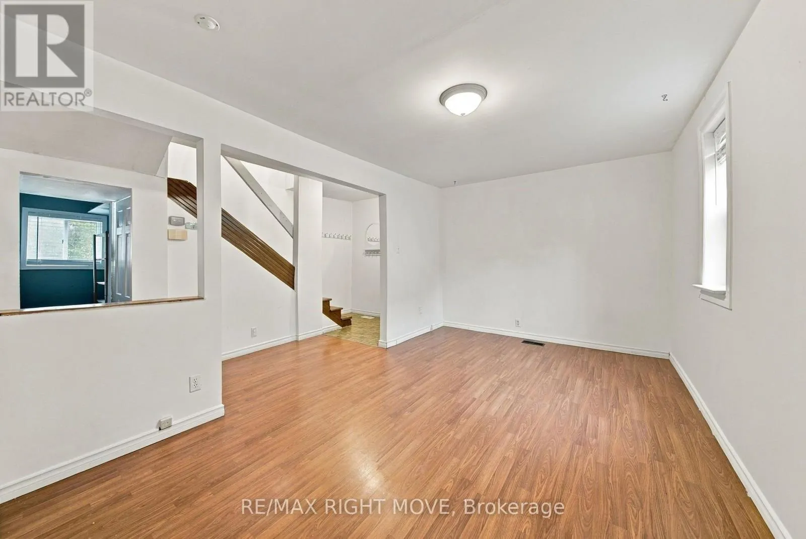 173 BARRIE ROAD