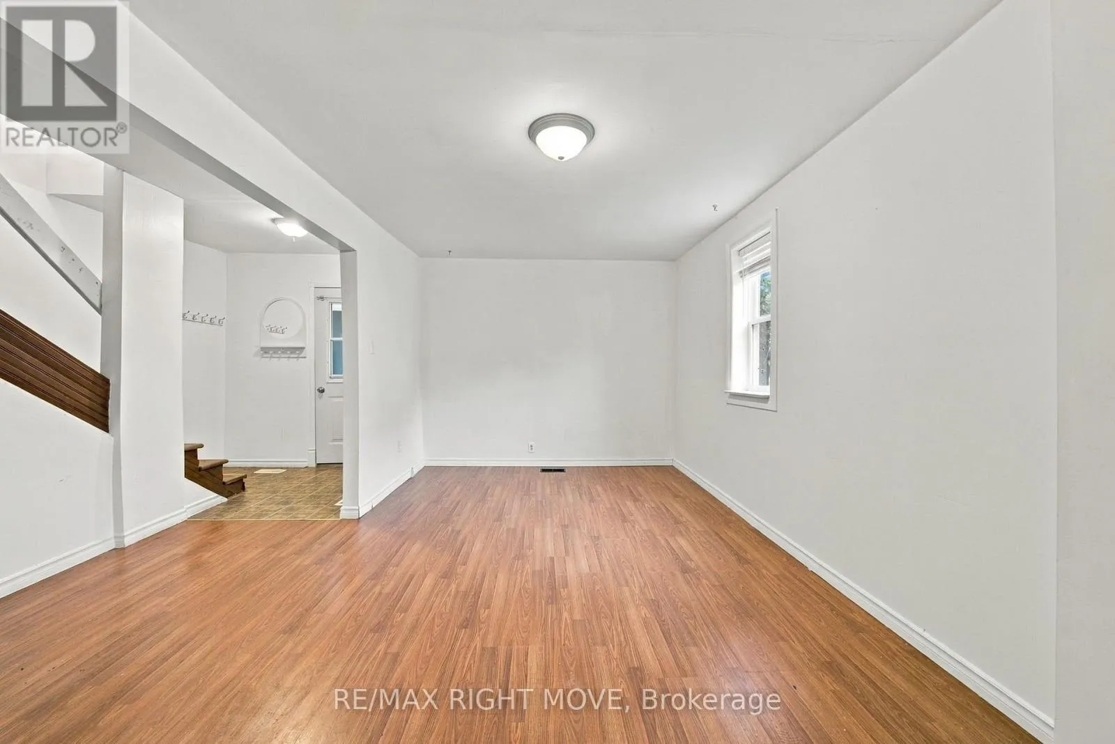 173 BARRIE ROAD
