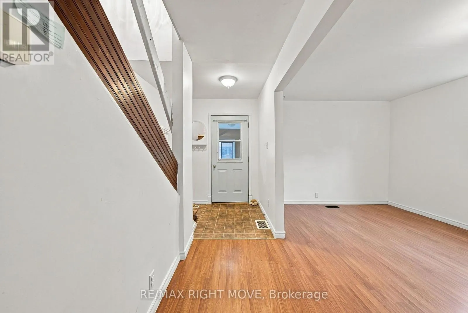 173 BARRIE ROAD