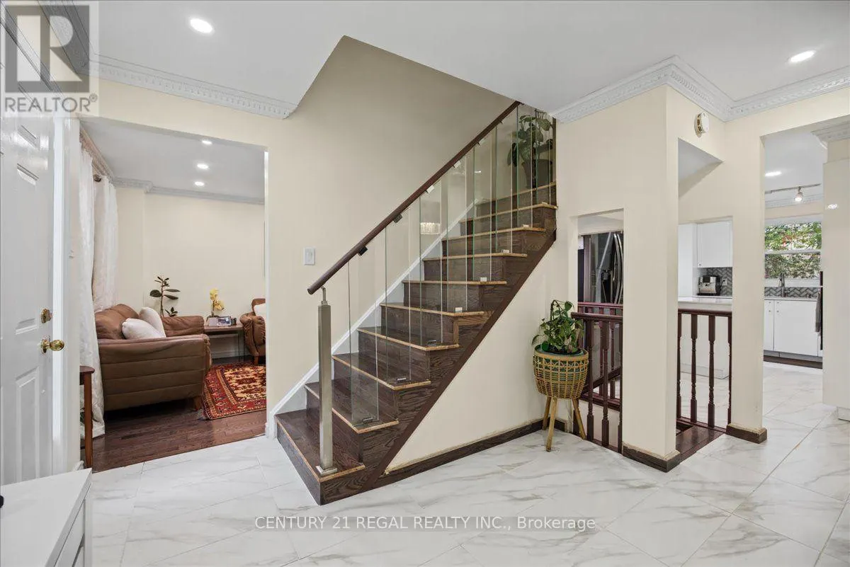 342 HICKLING TRAIL