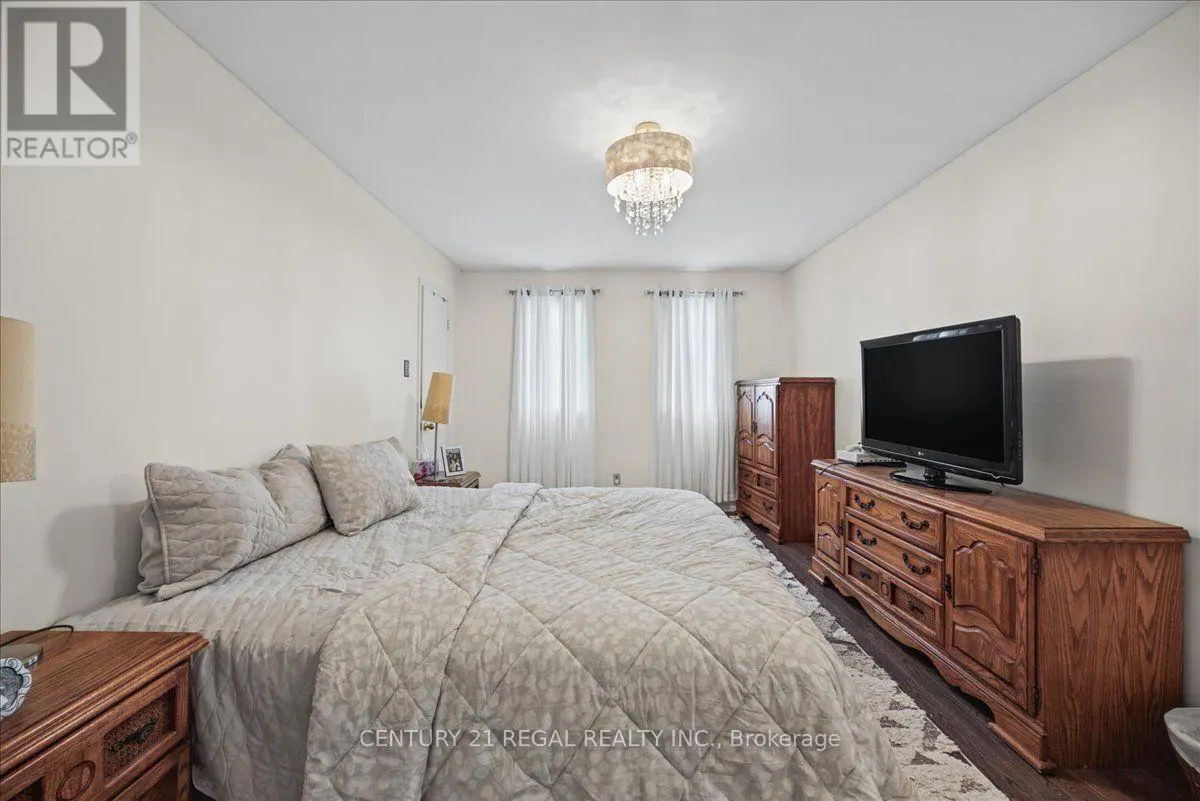 342 HICKLING TRAIL