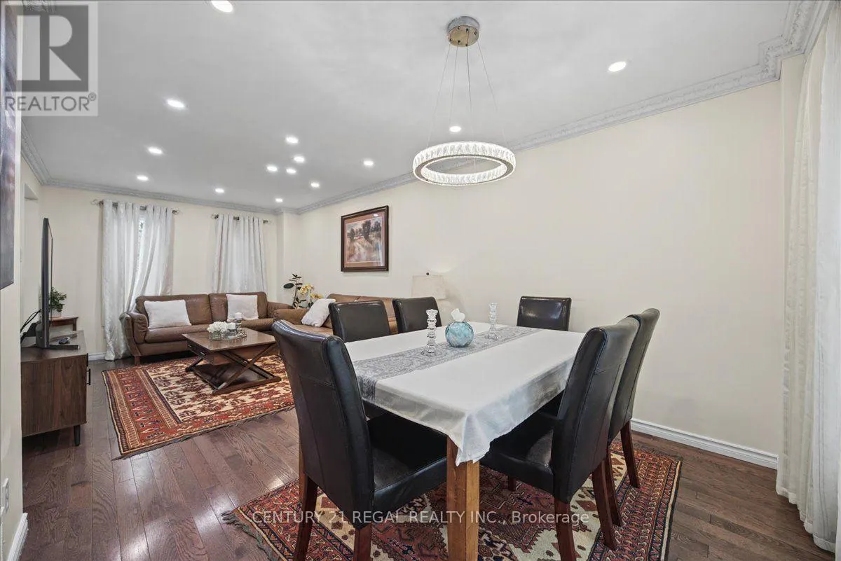 342 HICKLING TRAIL