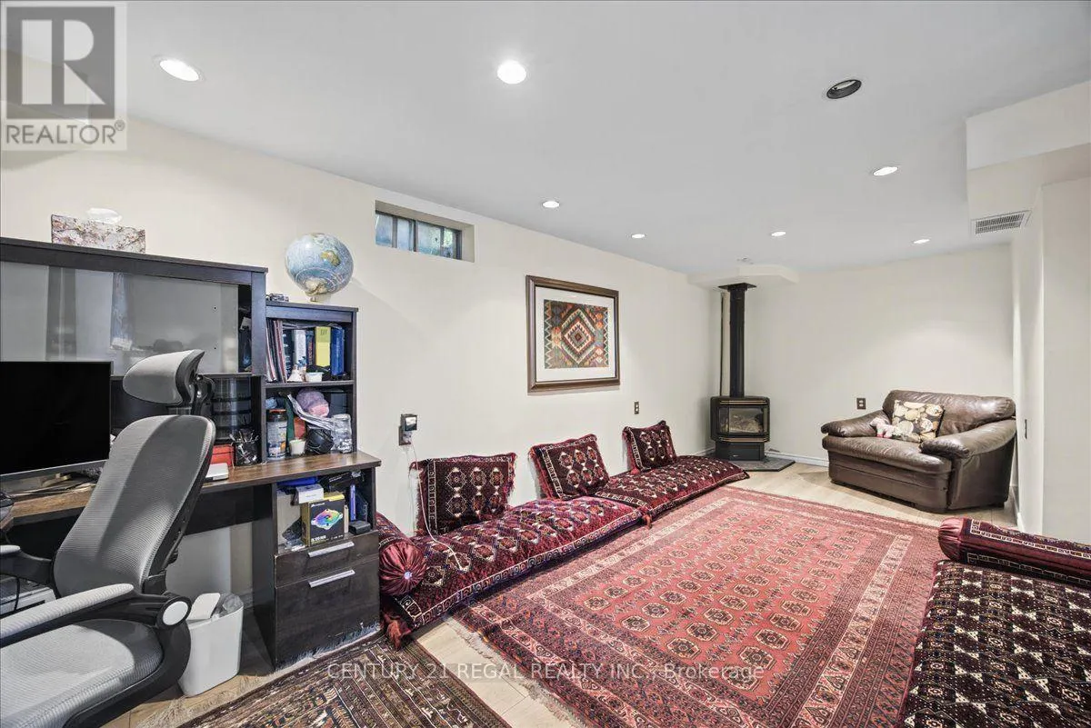 342 HICKLING TRAIL