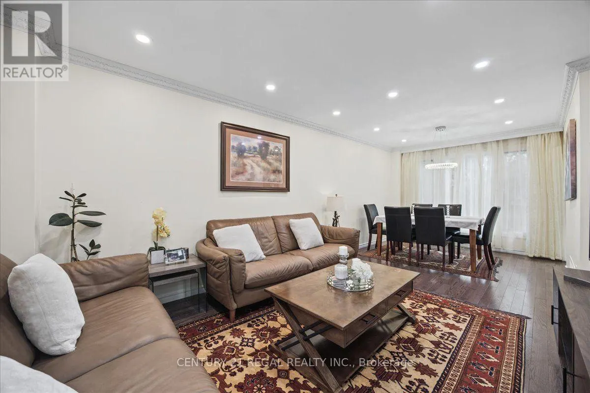 342 HICKLING TRAIL