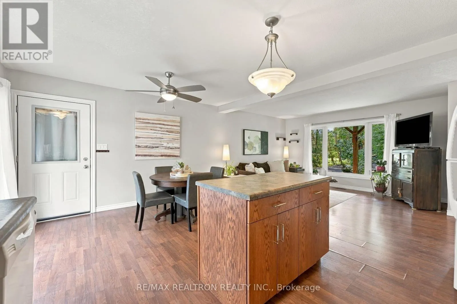 3485 BRENNAN LINE