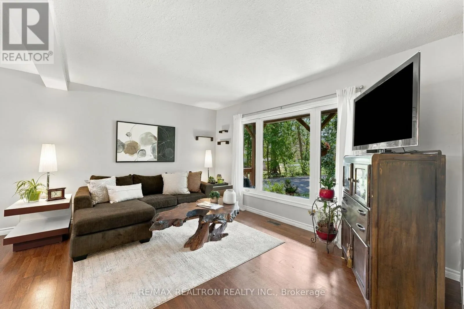 3485 BRENNAN LINE