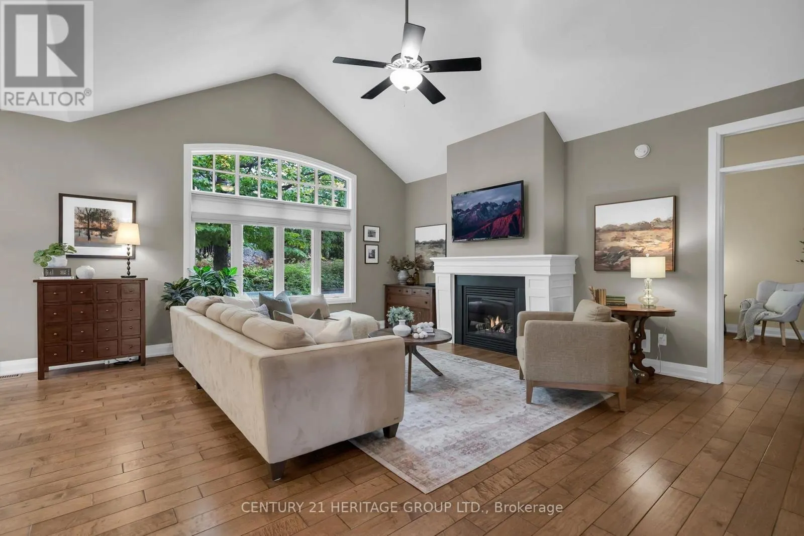 39 LANDSCAPE DRIVE
