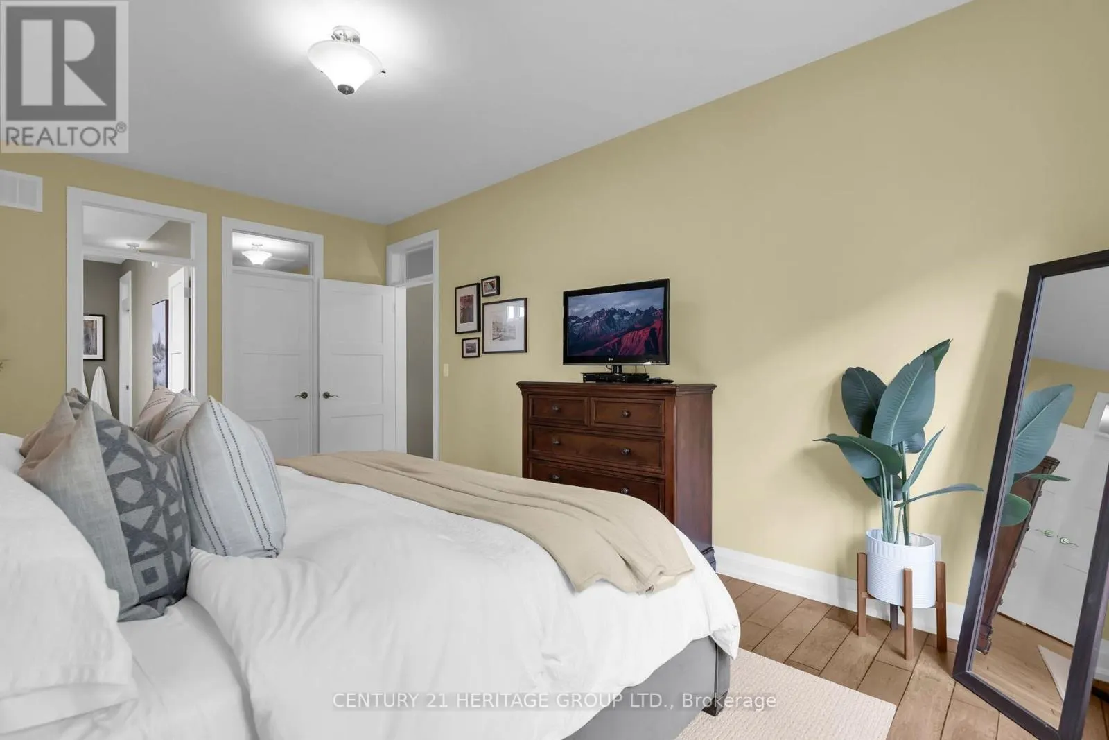 39 LANDSCAPE DRIVE