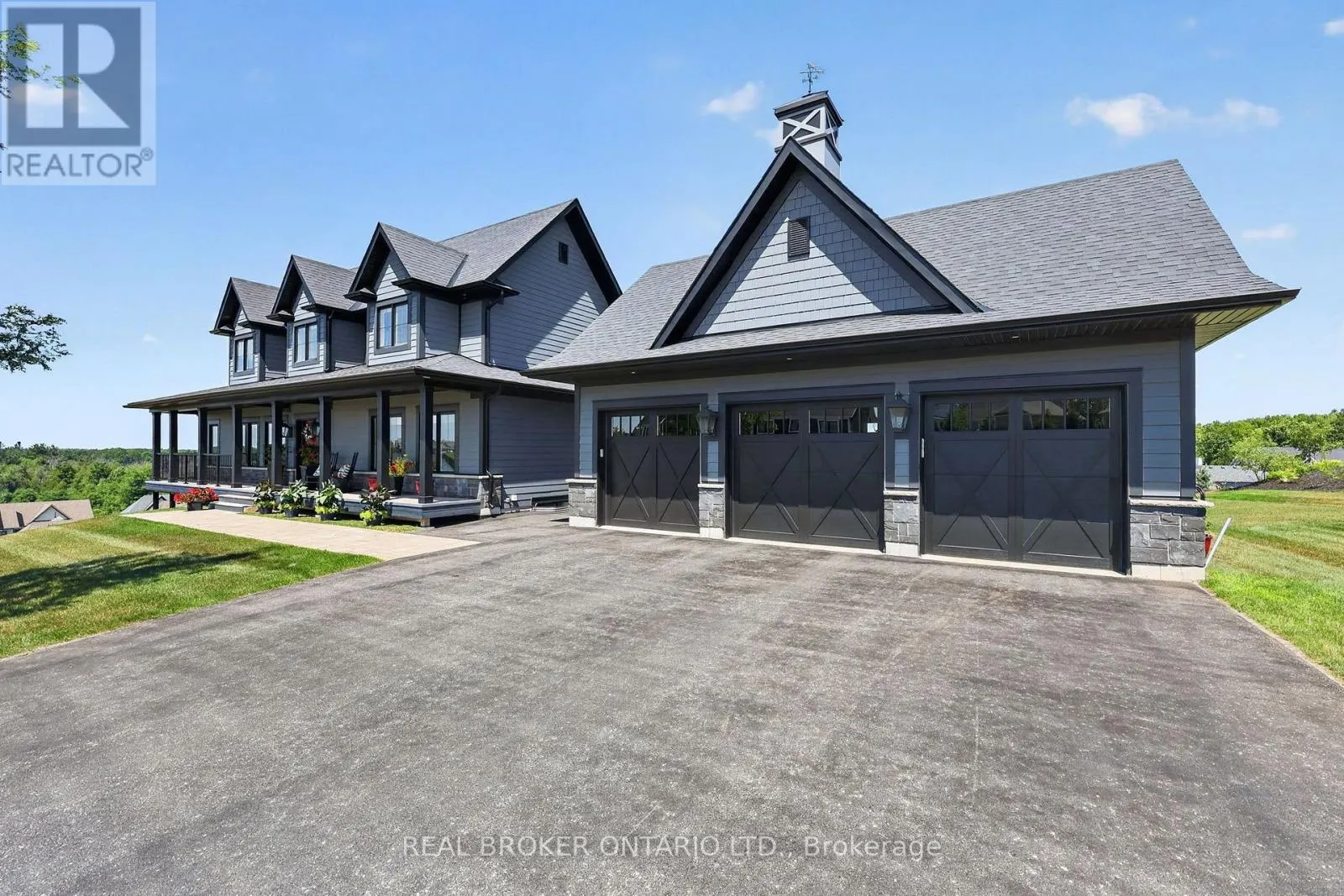 29 THOROUGHBRED DRIVE