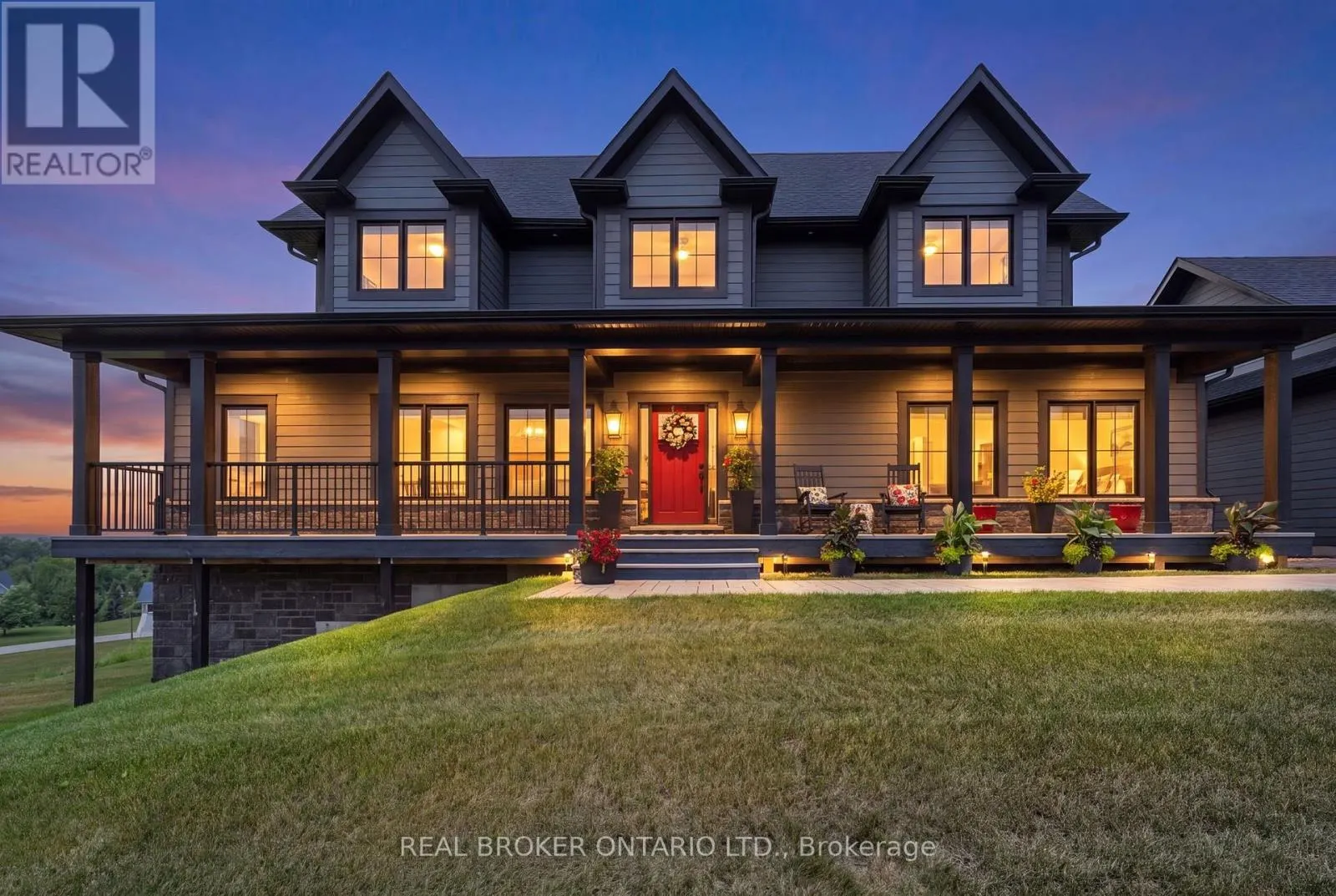 29 THOROUGHBRED DRIVE