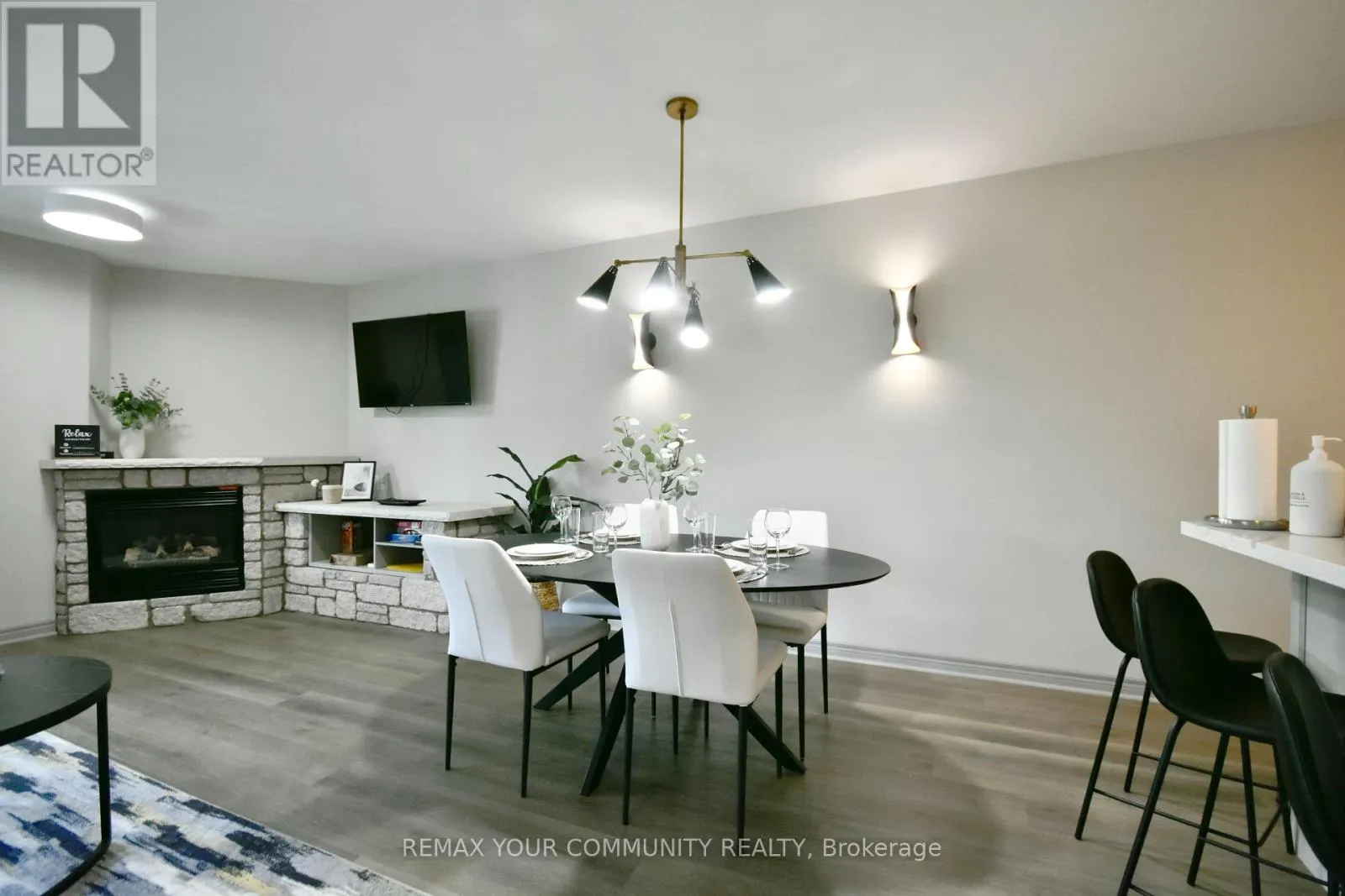 2494/95 - 90 HIGHLAND DRIVE