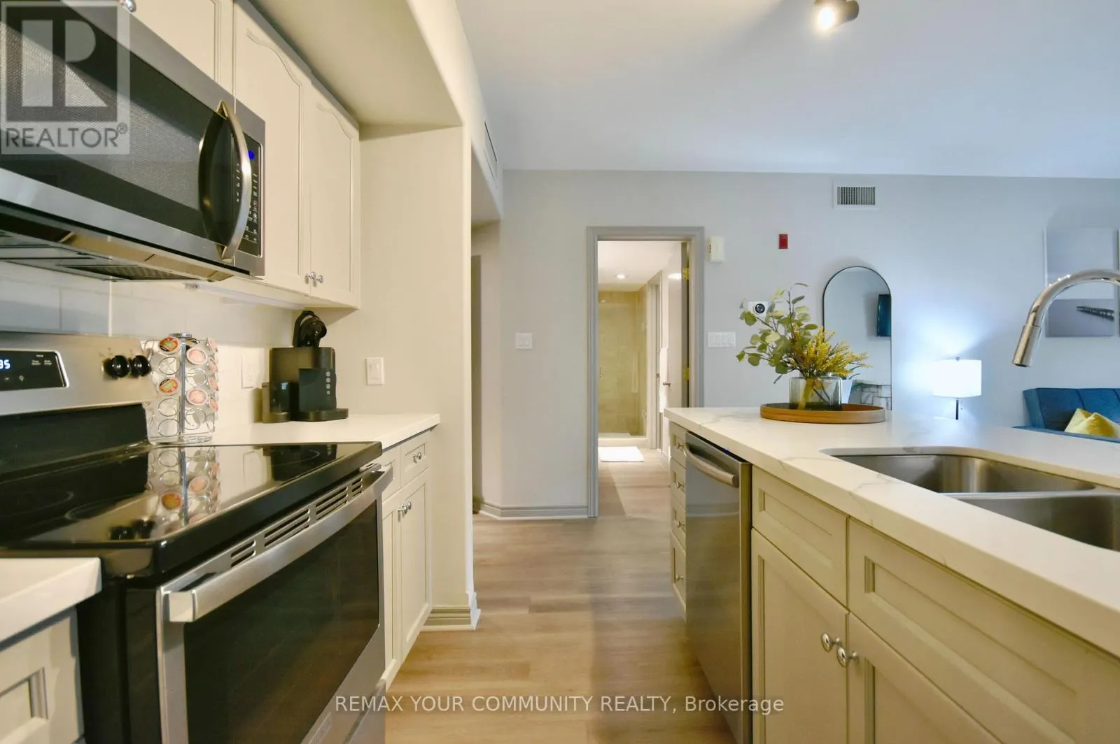 2494/95 - 90 HIGHLAND DRIVE