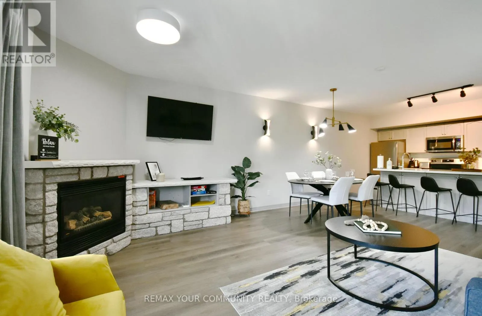 2494/95 - 90 HIGHLAND DRIVE