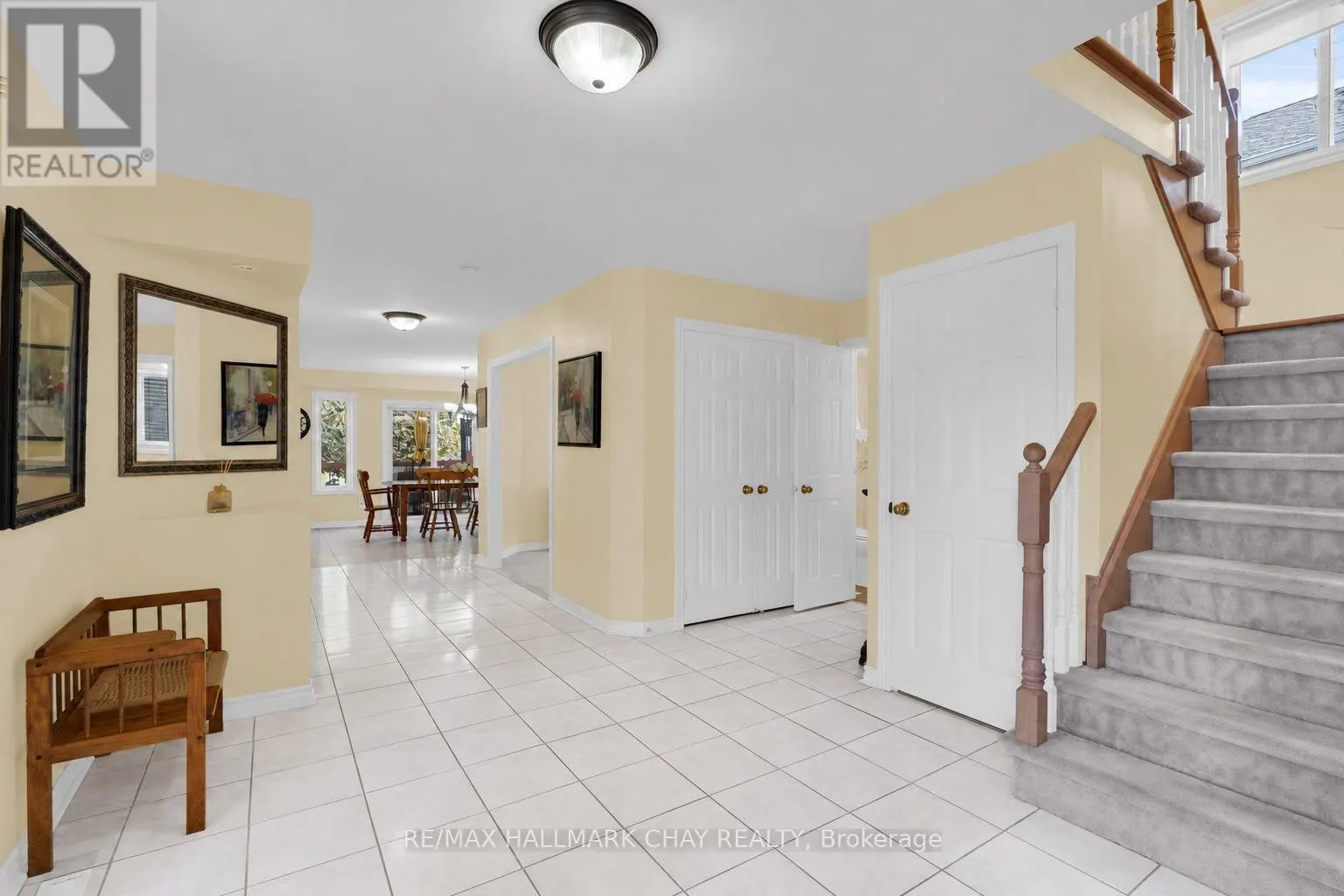 6 WHISPERING PINE PLACE