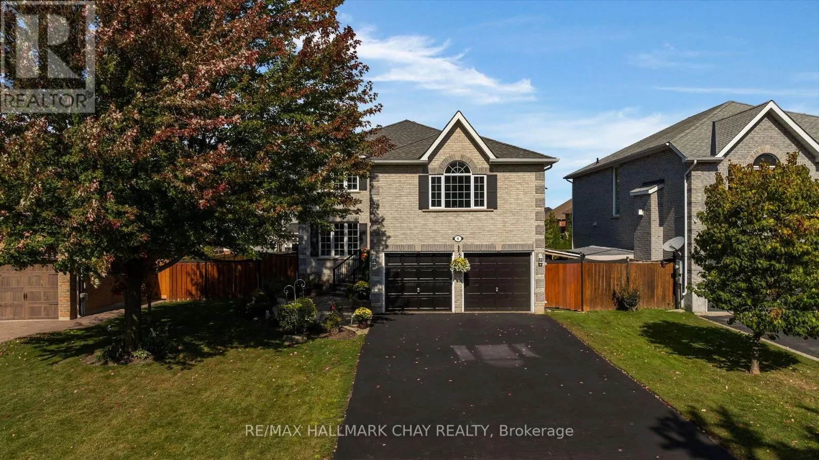 6 WHISPERING PINE PLACE