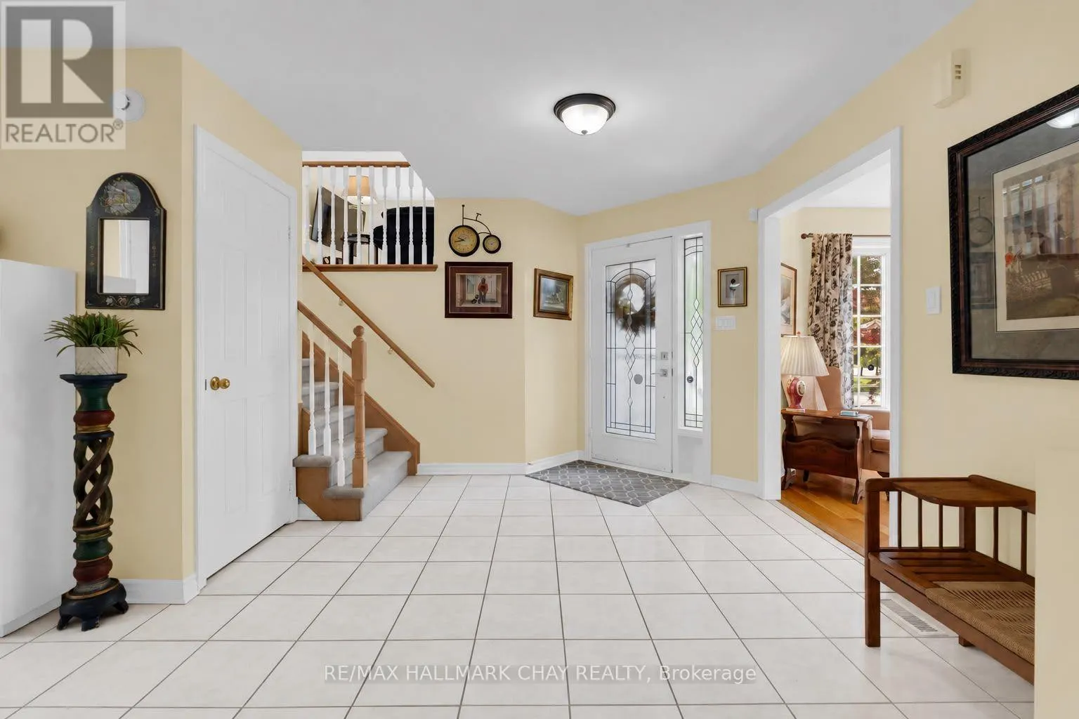 6 WHISPERING PINE PLACE