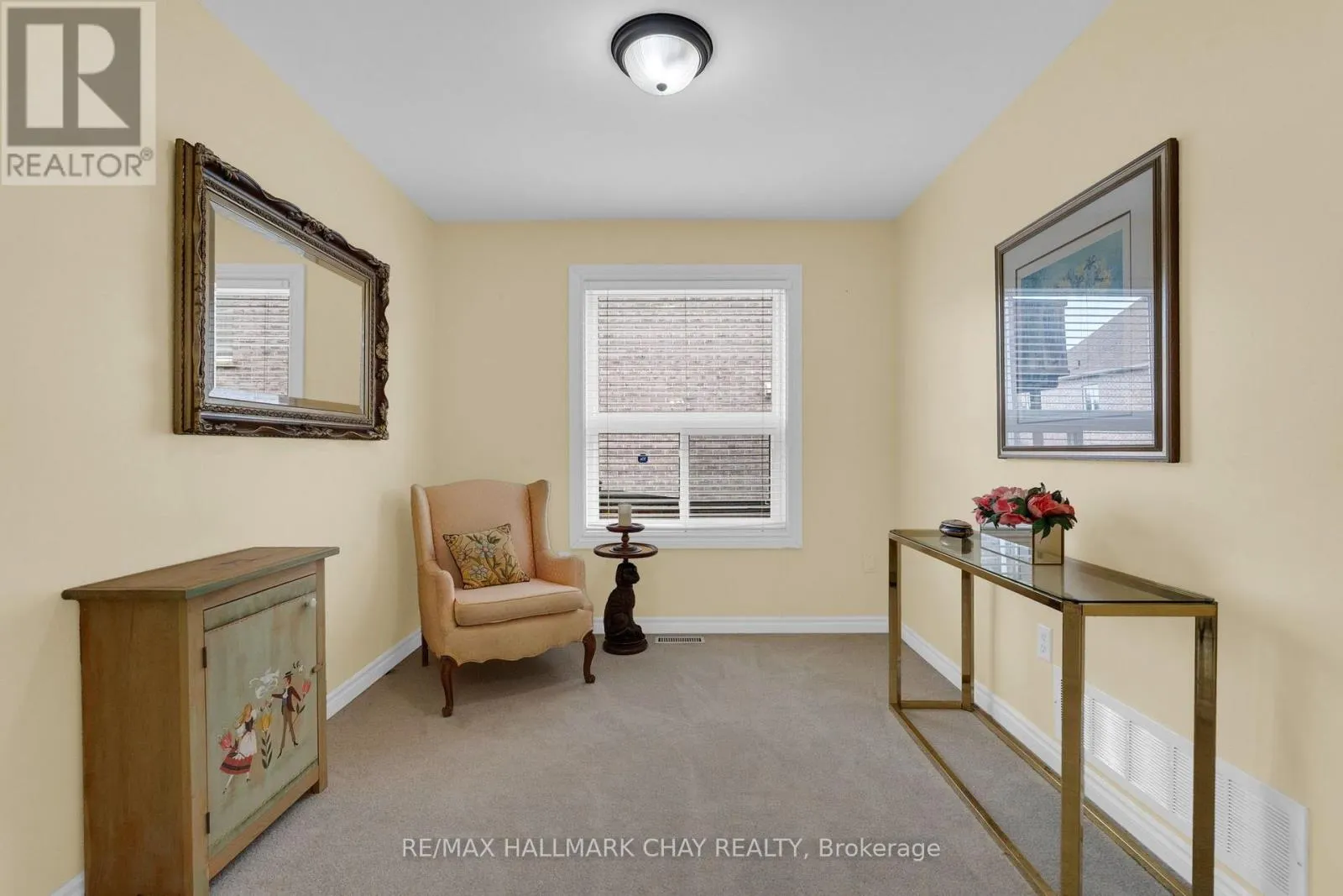 6 WHISPERING PINE PLACE