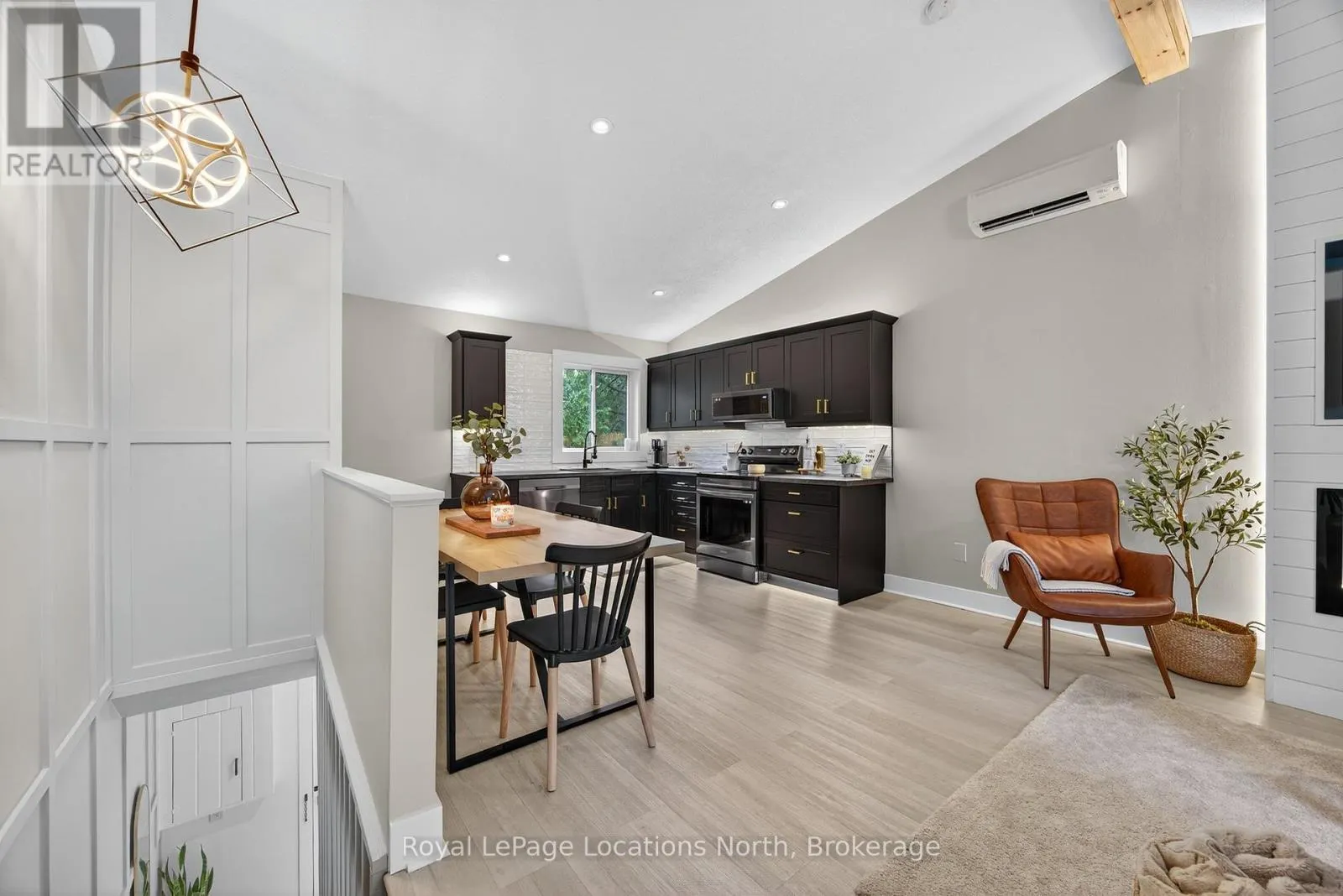 305 - 5 DAWSON DRIVE #305